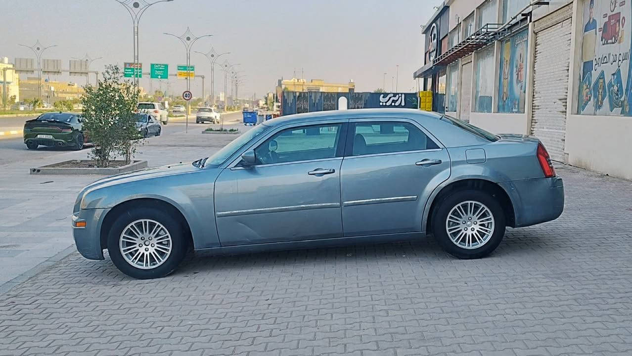 كلايسر اوباما مديل 2008وارد امريكي مكفوله من ضربه وتبديل  سنويه لل28مشروع وطني تحويل مباشر السعر 103وبيه مجال للستفسار اكثر اتصل ***********مكينه وكير مكفولات حجم لمحرك 6سلندر 3/5مواصفات شاشه دشبول مثبت سرعه كامره خلفيه حساسات كشنات مخمل كهربايه تبريد شغال ثلج قطعتين تبريد حداديه جديده تخم تاير ويل كب كروم لايت زنون عالي ناصي السياره جديده بمعنه الكلمه ما مشتغله خط ستخدام شخصي مكان ذي قار مكلف بنشر الشطره, ذي قار
