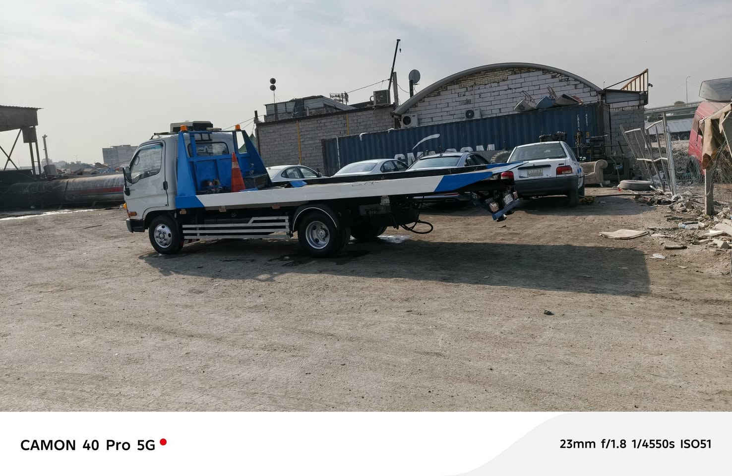 للبيع كنتر هونداي سطحيه موديل 2001 تخم تاير حداديه رقم بغداد انجليزي تحويل ثاني يوم***********
