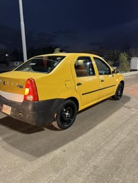 للبيع رينو لوكان كير محرك كله جديد صدر مامي خلفي جديد تخم تاير موديل ٢...