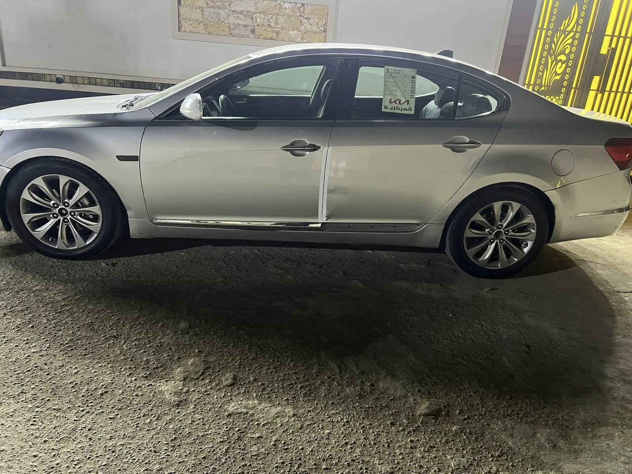 السلام عليكم سياره للبيع كي7 كيا كادنزا موديل 2011 وارد كوري مكفوله من الضربه والتبديل بيها رشة صبغ بلجاملغ الخلفي ولامامي والباقي كفاله سياره جاهزه من كل النواحي محرك كير حداده تبريد تخم تاير كله جديد ومكفول سنويه جديده مشروع وطني رقم انكليزي السعر 79 مكان السياره ميسان ابو رمانه الشراي يتصل ***********////***********
