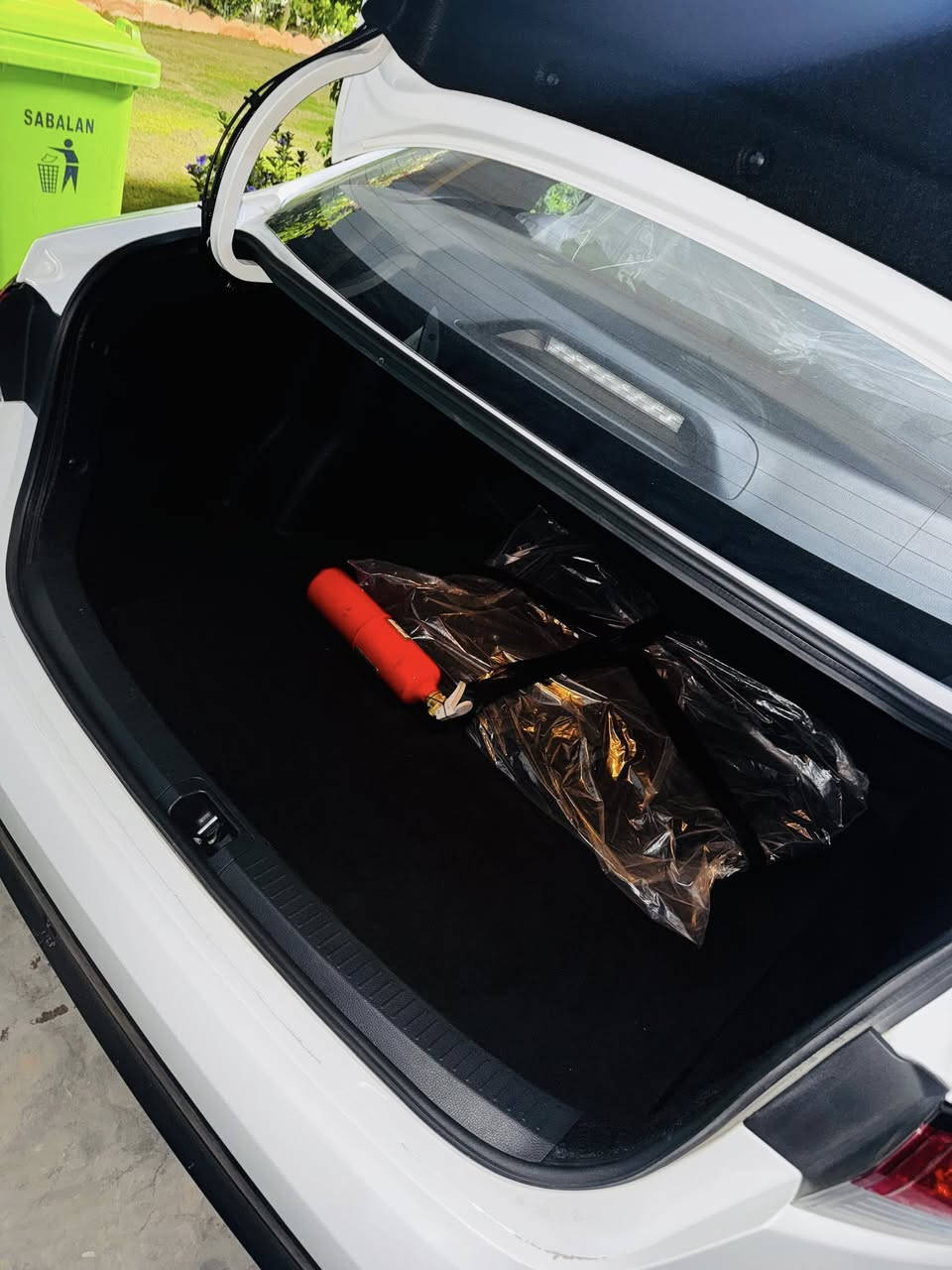 السلام عليكم من رخصه الادمن
كورلا 2025  رقم اربيل 
شكل الامريكي هايبرد 
سياره فول مواصفات 
بصمه قطعتين تبريد شاشه كامره 
فتحه 
ويل كب
مكانها كربلاء
السعر 148 وبيها مجال
***********
