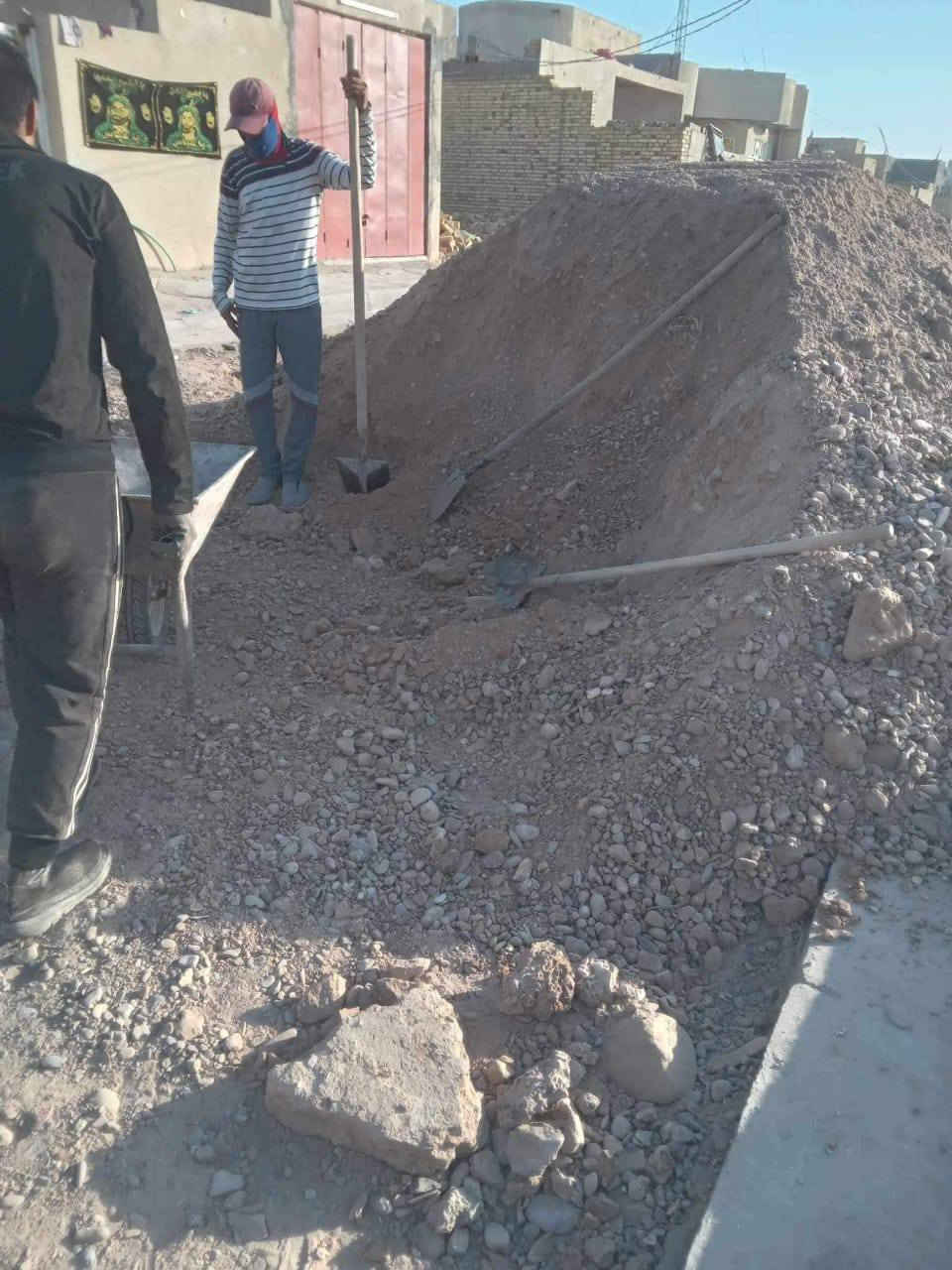 السلام عليكم عمال لفرش السبيس وحدله ولتنظيف انقاذ المنازل والاصاب ارضيه المنزل للاستفسار صنع الرقم***********.
