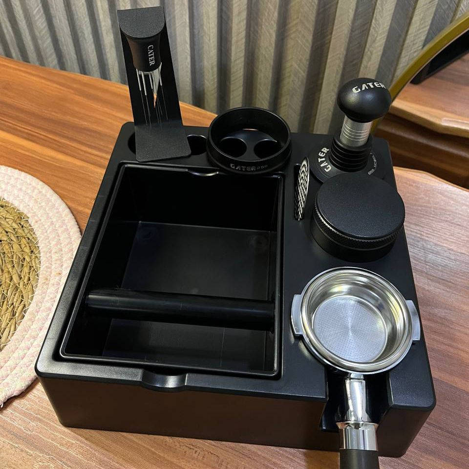 تتوفر كافة اداوت الباريستا قياس 51/ 58 
بورتفلتر مكشوف 
تامبر سبرنك 
موزع ثقيل 
رنك مغناطيس 
مفكك تكتلات مع قاعدة 
بتشر رسم 
باك سكرين 
نوك بوكس 
جلدات ربل صغير وكبير 
قاعدة اداوت 
التفاصيل خاص يوجد توصيل


**إذا كنت صاحب هذا الإعلان وتريد حذفه لأي سبب، رجاءا أرسل رسالة إلى الدعم الفني**