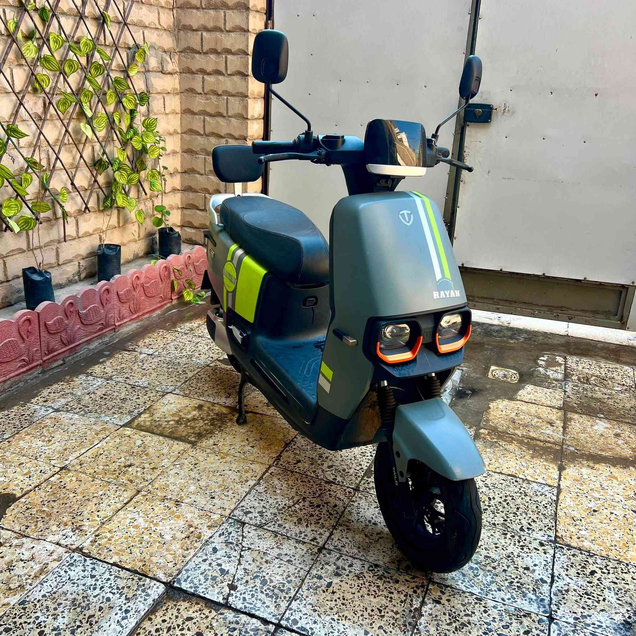 دراجه شحن للبيع شركه الريان  6 بطاريات كبار فول   3سرع موديل 25 الشاحنه الاصليه السعر 700 وبي مجال *********** العنوان المشتل
