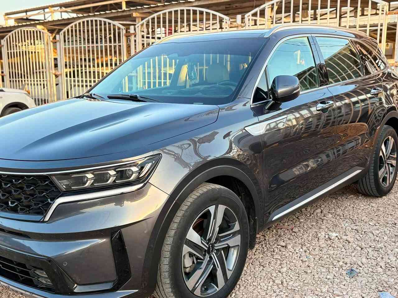السلام عليكم

سورينتو 2023 خليجي ولسونار ويه الصور

5كامرات 

داتا شوو

فئة برستيج اعلى مواصفات 

باسمي تحويل ثاني يوم 

رقم بغداد  

محرك 6️⃣ 
السعر 260وبيها مجال 

مكاني بابل مشروع المسيب 

***********
