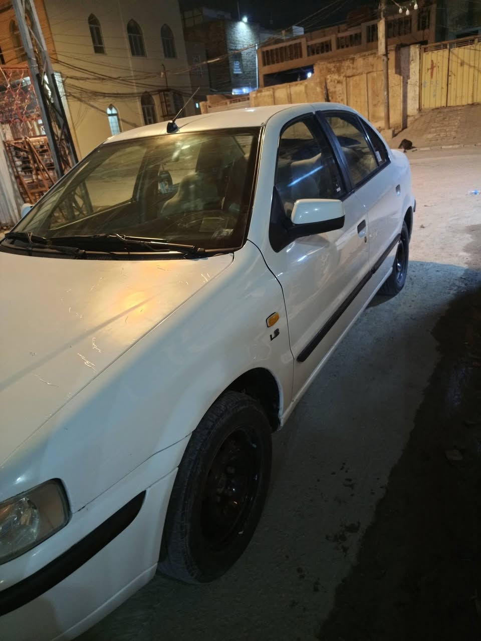 سلام عليكم سمند موديل 12مكفوله كفاله عامه منل ضربه والصبغ والبارد ماعدء الجاملغ البصوب السائق مبدل تبريد تتفئ شغال حداديه جديدء تخم  تاير كهربايات شغاله رقم كربلاء مشروع وطني/السعر 47 بيه مجال قليل ***********
