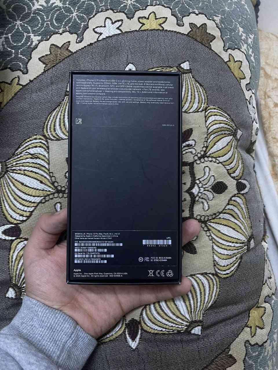 السلام عليكم ايفون 12 برو ماكس شرق اوسط ذاكره 256 دبل شريحه كرتون ملحقات كل وياه الجهاز  مامفتوح هذا الرقم ***********وتساب فقط
