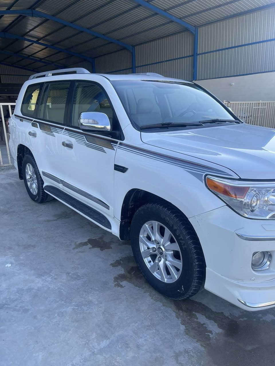 لاندكروز موديل (٢٠٠٨) اوتماتيك فول مواصفات رقم بغداد دولي 

مكفوله من الصبغ ماعدا الدعاميات. وسونار مرفق مع المنشور 

جاهزة تخم تاير صدر جديد 

السعر (٢٦٠) وبيها مجال 

مكاني ديالى بعقوبة /***********
