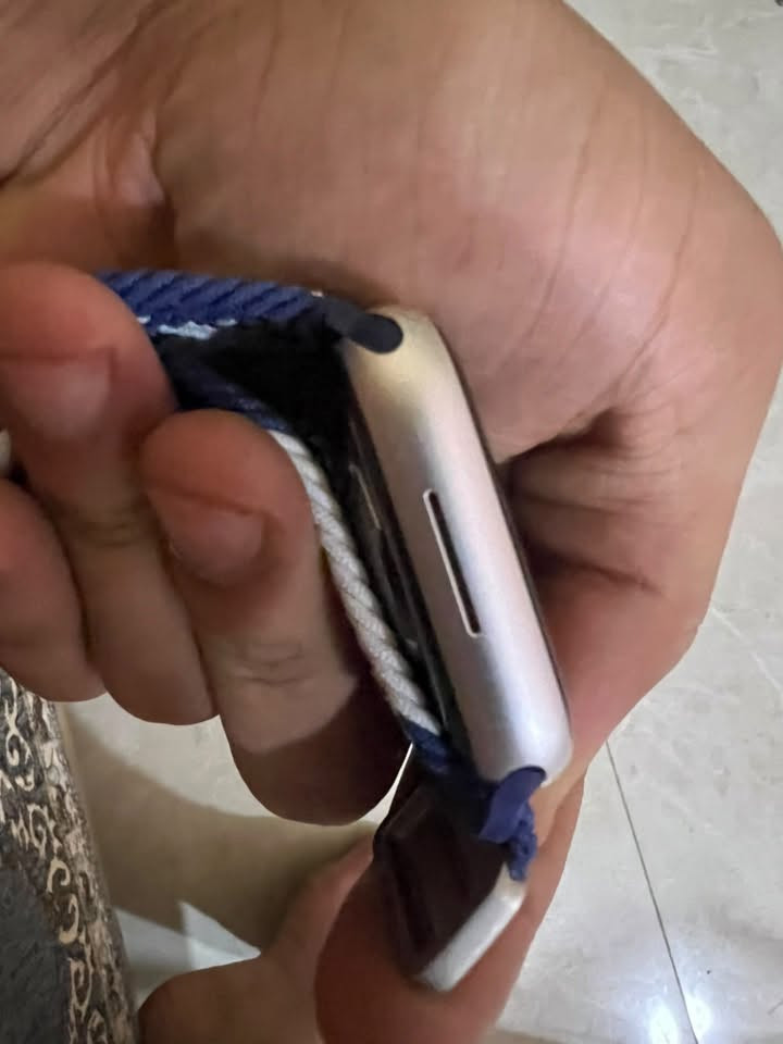 السلام عليكم ساعه ابل جيل 9 حجم 45 بطاريه 96 لبيع السعر 250 وبيها مجال
***********
