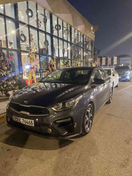 سلام عليكم كيه فورتي لبيع موديل 2021نص موصفات حادثها موضح بل صوره جاملغ الخلفي الأيسر راجع حار  وبارد بصيط بل باب ويرادلها بارد كلش خفيف بل جاملغ الخلفي الايمن رايدها 137بيها مجال حك الجيه  مكاني يرموك اربع شوارع رقمي لتواصل ***********
