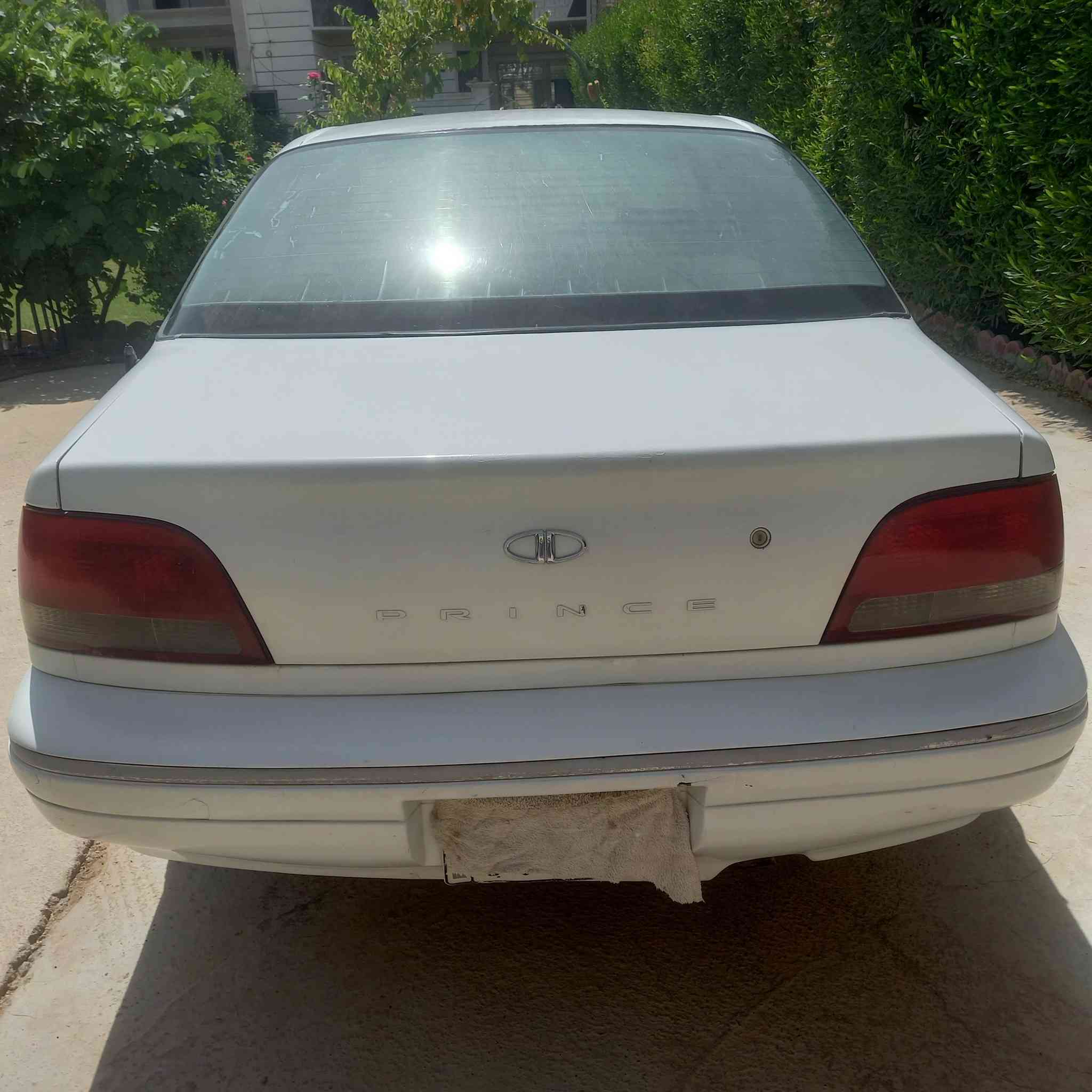 السلام عليكم للبيع برنس فراشه موديل٩٦رقم بغداد سنويه ل ٢٨ مشروع وطني كير اوتو محرك ٢٠٠٠ مفتوح سنتر لوك كهربائيات شغاله صدر نضيف تبريد عاطل السعر ٤٠ بيها مجال بسيط السياره باسمي رقم الهاتف *********** العنوان بغداد الدورة
