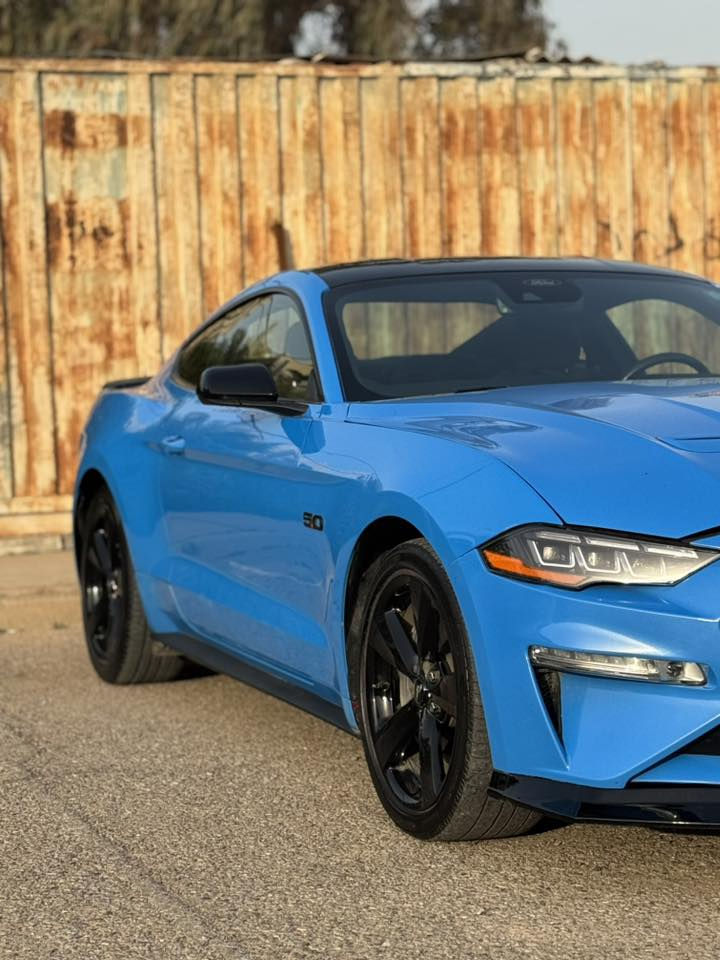 سلام عليكم  موستنك GT نمر 10  للبيع موديل 2023 كير أوتوماتيك لونها ازرق

📍مواصفات السيارة📍

📍ابلاك ادشن سقف بلادي اسود
📍بريموم دشبول ٧ الون 
📍عليها هدزر لونك تيوب امريكان رينسك
📍دبات روش بوابات
H بايب ابلادي 📍
📍شوته ستيدا
📍ماشيه ١٠ الف مايل
📍مازدات 2025
📍رقم بغداد باسمي
📍عنواني صلاح الدين مجمع الدور

حادث جاملغ وبنيد صبغ قطعتين فقط
السعر 
225$ وبيهة مجال
***********
