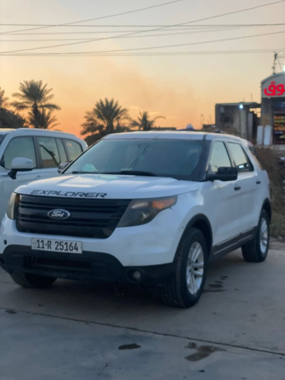 السلام عليكم فورت اكس بلور بليس 2013بسمي تحويل مباشر كير مكينه شرط 3قطع تبريد 7 راكب  6سلندر تحكم ستيرن كشنات كهرباء  مكاني بغداد سعر120وبيه مجال بصيط ***********أو مرارس
