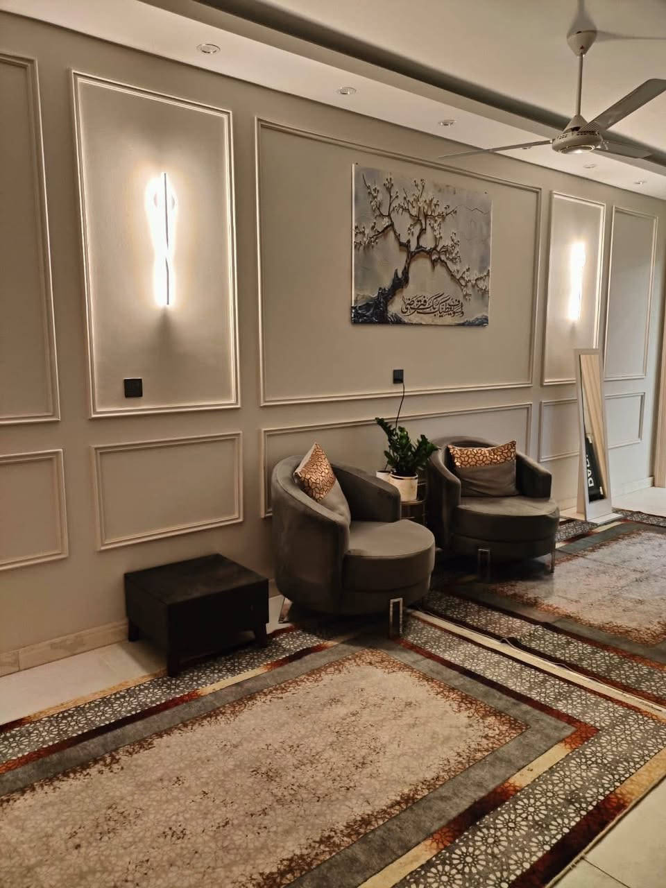 للبيع دار في السيدية 🏠ا
الضباط مربع القادة 📍
  دار مودرن درجة اولة

• المساحة: :150 م²
• الواجهة: : 6 م• 

✨ العقار يتكون:
  🔹3 طوابق🔹
5 نوم +حولي كبير +استقبال عدد 2
 2 مطبخ حار + بارد +5 خدمات صحة 
كراج وشلال ☑️

✅ سعر مناسب جداً

✅ موقع راقي وخدمات متوفرة ✔
للاستفسار ***********
