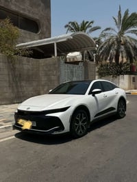كراون 2023 Limited!  وارد امريكي ضرر بسيط وموضح بلصور   مواصفات 1/1 با...