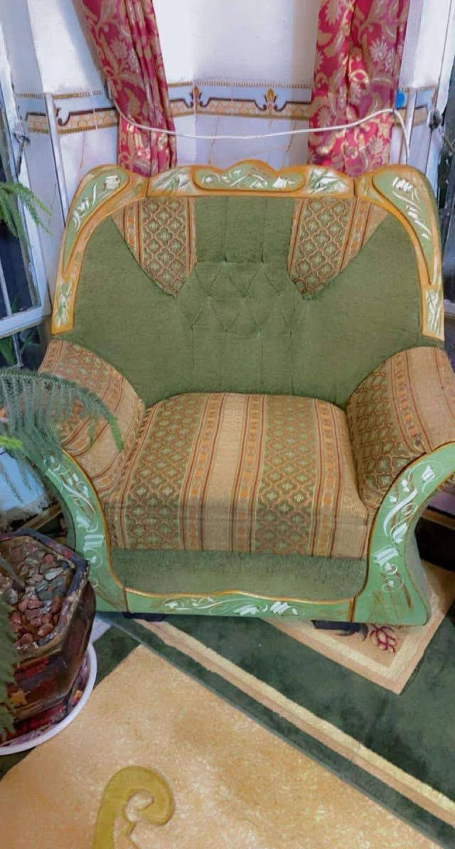 السلام عليكم
تخم ٢ كبار ٤ صغار  ١٠ مقاعد للبيع
للاستفسار مراسله خاص


**إذا كنت صاحب هذا الإعلان وتريد حذفه لأي سبب، رجاءا أرسل رسالة إلى الدعم الفني**