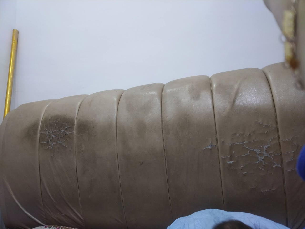 غرفه نوم تركي
بدون الجربايه لان متضرره  فقط لتاج تاخذو 
باقي لغرفه نضيفه وبدون ضرر السعر 200


**إذا كنت صاحب هذا الإعلان وتريد حذفه لأي سبب، رجاءا أرسل رسالة إلى الدعم الفني**