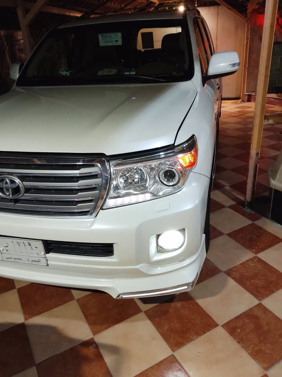 سلام عليكم الندكروز البيع موديل 2015 سيارة بسمي سيارة جديدة  مواصفات محرك 8 5700 مواصفات الكرز جهزا من كلشي كشنات تتفا وتبريد كهربائية بريم اصل دخل مشمشي مكان سيارة البصره  اتصال على هذا الرقم *********** أو ***********
