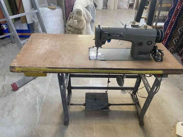 سلام عليكم للبيع ماكيه خياطة ياباني اصلي مستعمل جديد 75‎%‎كلشي بلادي الاستفسار ***********
