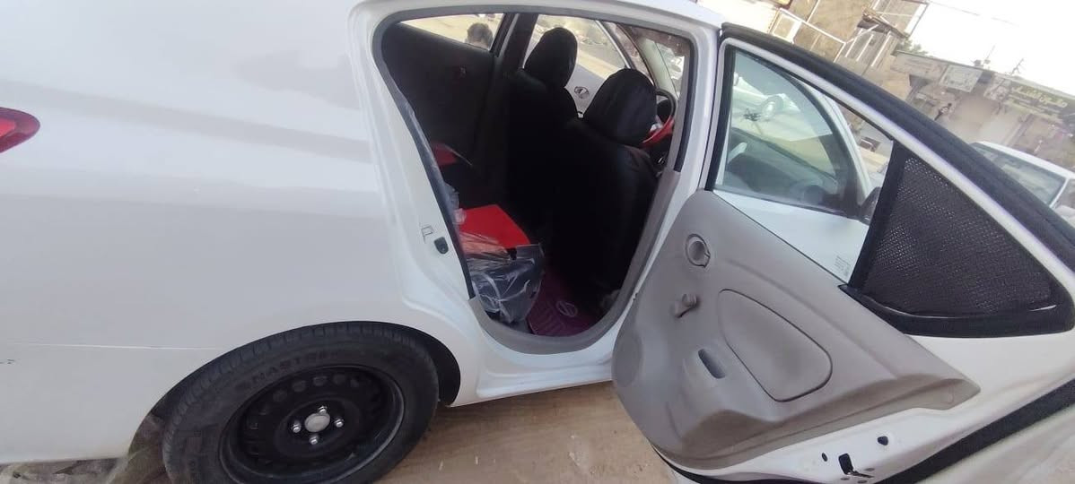 نيسان سني مديل ٢٠٢٣ رقم دولي السنويه نهايه ٢٠٢٨ تنتهي سياره جديده بيه شغلات بسيطه ول سونار مرفق وياها مكفوله مكينه كير حداديه تخم تاير دواخل مدوشمه كله جديد رقم الجوال *********** السعر ١١٥ بصره كرمه علي شارع الطيف الشراي يدلل
