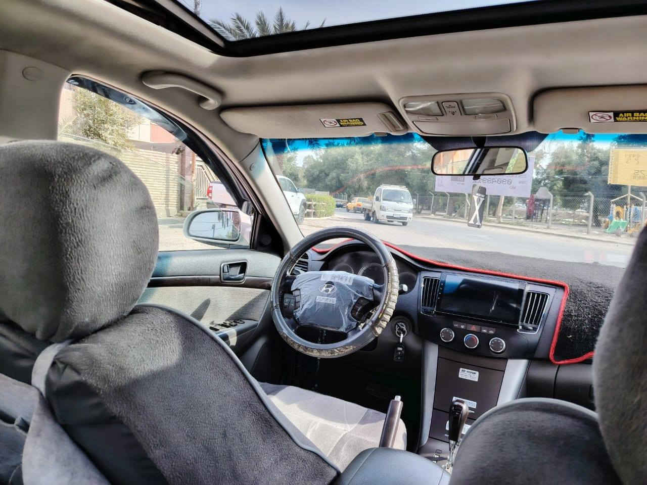 سلام عليكم سوناتا موديل 2009 فول مواصفات فتحه تحكم ستيرن جهتين شاشه كامره خلفيه دواره كشن كهربائي كروز سرعة مثبت سرعه منضومت زنون سياره جديده بمعنه الكلمه وجاهزه من كلشي صدر أمامي خلفي جديد تخم تاير جديد تبريد ثلج تدفئه شغاله ترايك وين متريد مكينه سته سلندر حجر البيئة موجود يعني انسه صرف البانزين وارد أمريكي ليبل واحد حته دعاميات مكفوله كفاله سياره نقطت خياس ما بيهه سياره مال جناي وبل عافيه ع ياخذهه رقم بغداد نكليزي تحويل مباشر مكانهه بغداد شراي يتصل على رقم ***********
