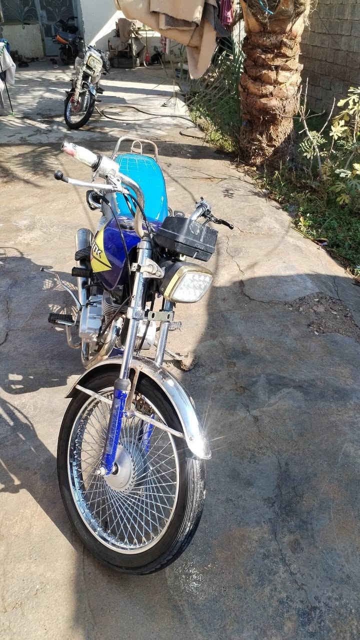 تايكر للبيع موديل ٢١ رايدها ب ٣٥٠ أوراقها موجوده ***********
