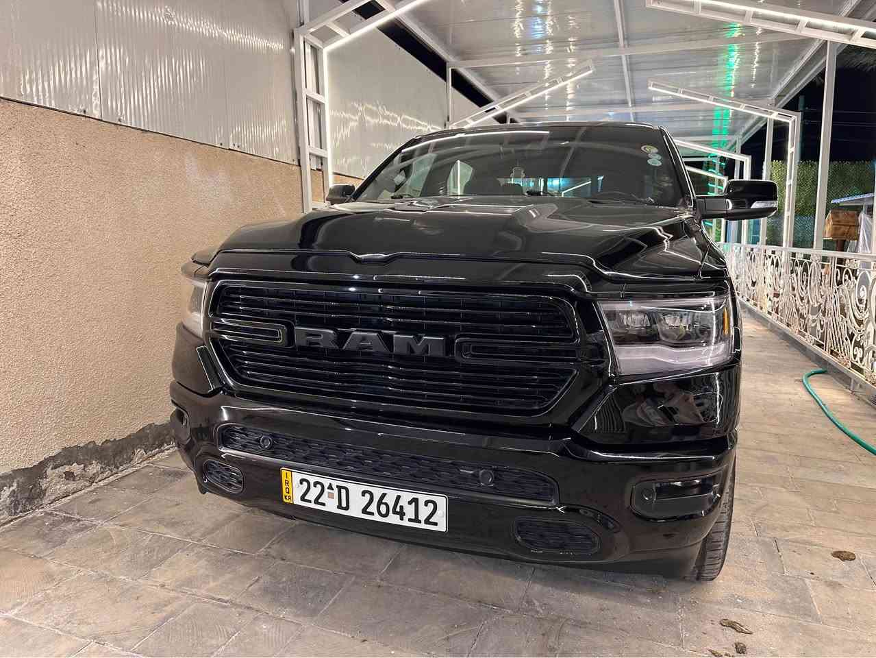 دوج رام 2020 بك هورن فوول
بنوراما 
شاشه تسلا 
كراسي كهرباء 
تحكمات ستيرن 
ويل كب اسود جبير
مكينه 8V 5700
باب طويل بدي قصر المرغوب 
بصمه ابواب 
بصمه صندوك 
غلاف بدي طباكه 
تدفئه ستيرن 
تدفئة كشنات 
سياره كلش جديده بدون ايرباك 
فقط بنيد مصبوغ مكفوله لغد وشاصي كفاله 
ماشيه 54 
السعر 320$ وبيها مجال
مكان السياره بغداد الغزاليه 
السياره رقم اربيل باسمي 
***********
*********** بغداد, العراق
