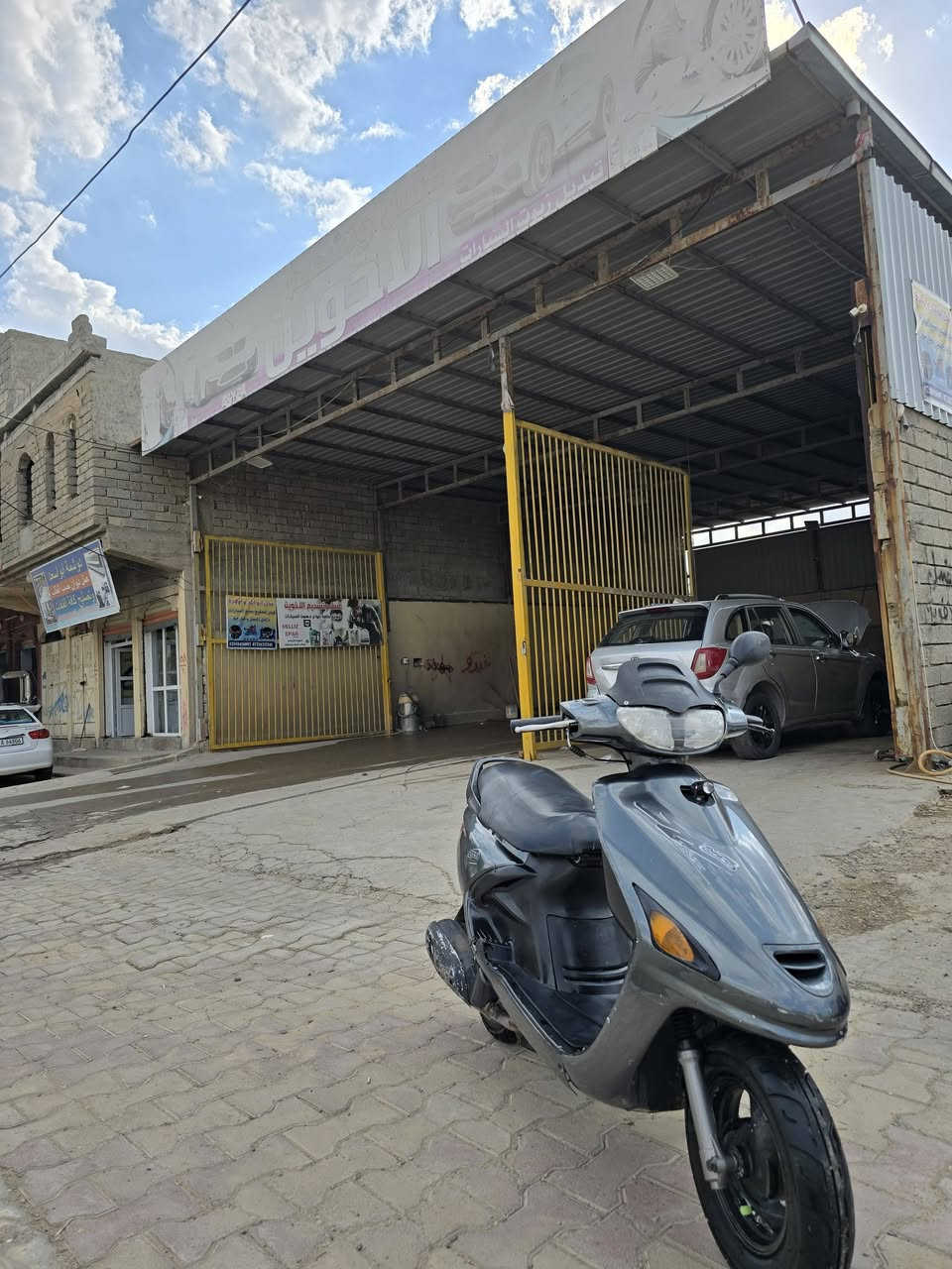 درجة للبيع ماكينة مفتوح معمر جديد باقي تفاصيل واضح بالصوره كلشي شغال مراوسه ويه جامبو او ماكس يصير 
السعر 375 واتساب هم موجود ***********
