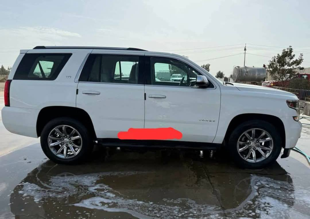 كفاله عامه ولبيه كاتبه
تاهو خليجي ابيض ٢٠١٧ نضيفه جدا 
بيه صبغ  شبر في الباب الامامي البصف السايق  كما موضح في صوره 
بيه سبع رصعات خفاف كلش بل بنيد مال حالوب 
كفاله عامه 
مكان السياره بغداد زيونه 
***********
