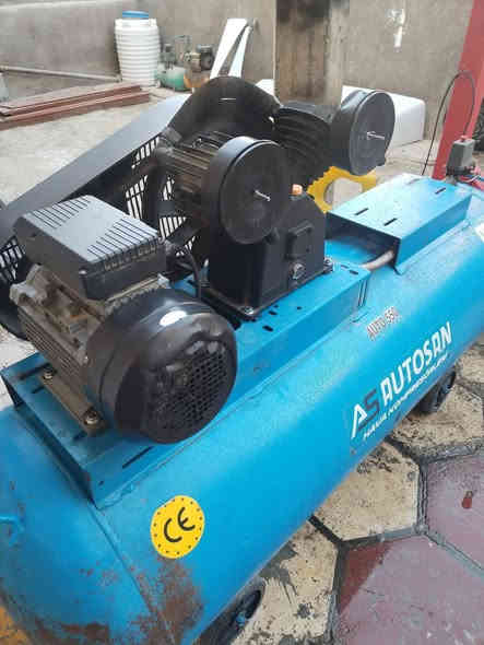 كمبريسر للبيع السعر 900‏‪بستمين الموطور خمس ونص احصن حجم البطولة 550لتر ‏‪***********‬‏ العنوان الفلوجة
