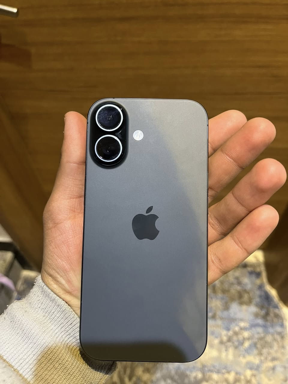 آيفون ١٧جديد استعمال أسبوعين لون اسود دبل شريحه عدد الدورات ١٧
لون اسود مكان النجف 
السعر مليون و٣٠٠بي مجال الملحقات كامله كارتونه +كيبل شحن +كفر شفاف ماستر


**إذا كنت صاحب هذا الإعلان وتريد حذفه لأي سبب، رجاءا أرسل رسالة إلى الدعم الفني**