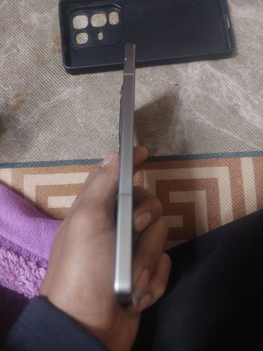 السلام عليكم انفنكس نوت 50ابرو جهاز نضيف ذاكره 256 جهاز كله ابلدي ابدل بيه بس ضهره مكاني بغداد المشتل سعره 225وبيه مجال ويرهم امراوس حسب القناعه موجود فيس واتساب *********** واني بل خدمه
