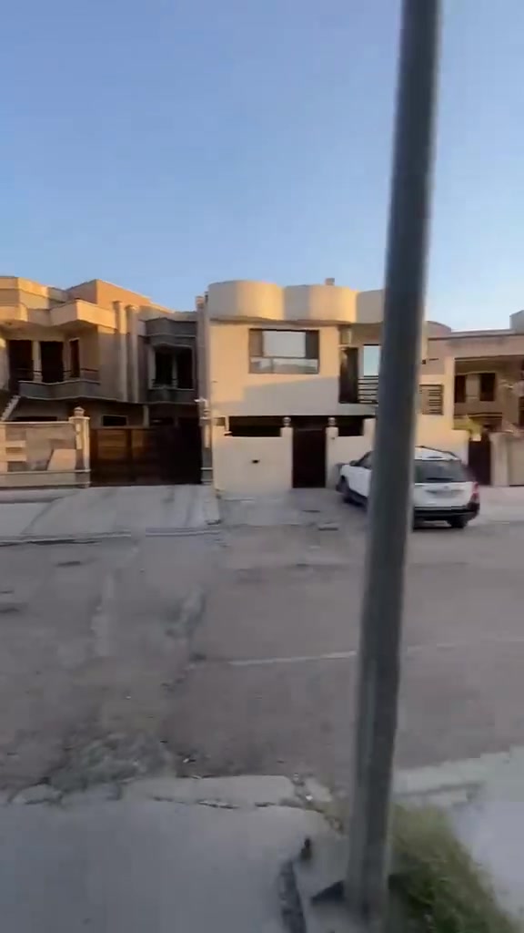 شقه للايجار في المربع الذهبي
طابق ارضي 120 م تحتوي على غرفتين نوم مطبخ صاله حمام


**إذا كنت صاحب هذا الإعلان وتريد حذفه لأي سبب، رجاءا أرسل رسالة إلى الدعم الفني**