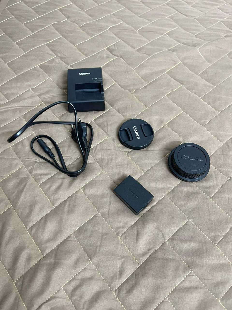 كامرا  نوع كانون للبيع D2000 جديدة ما مستخدمة


**إذا كنت صاحب هذا الإعلان وتريد حذفه لأي سبب، رجاءا أرسل رسالة إلى الدعم الفني**