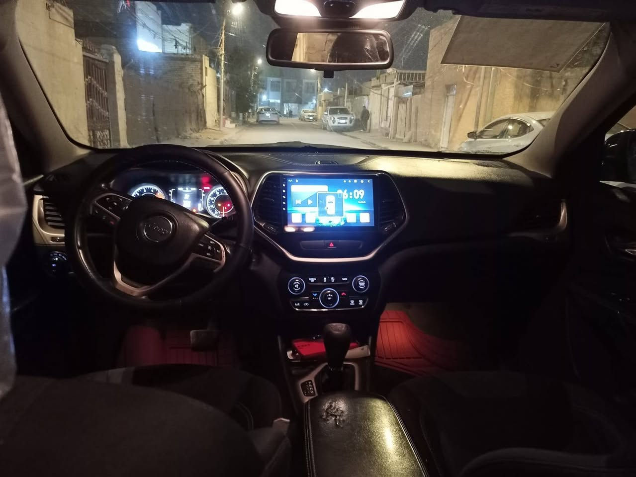 سلام عليكم. 
جيب بزونه. موديل 16 شكل 18 سياره بيه تبديل جاملغ الامامي. سنويه ل28 مكاني النجف_الاشرف*********** النجف, العراق
