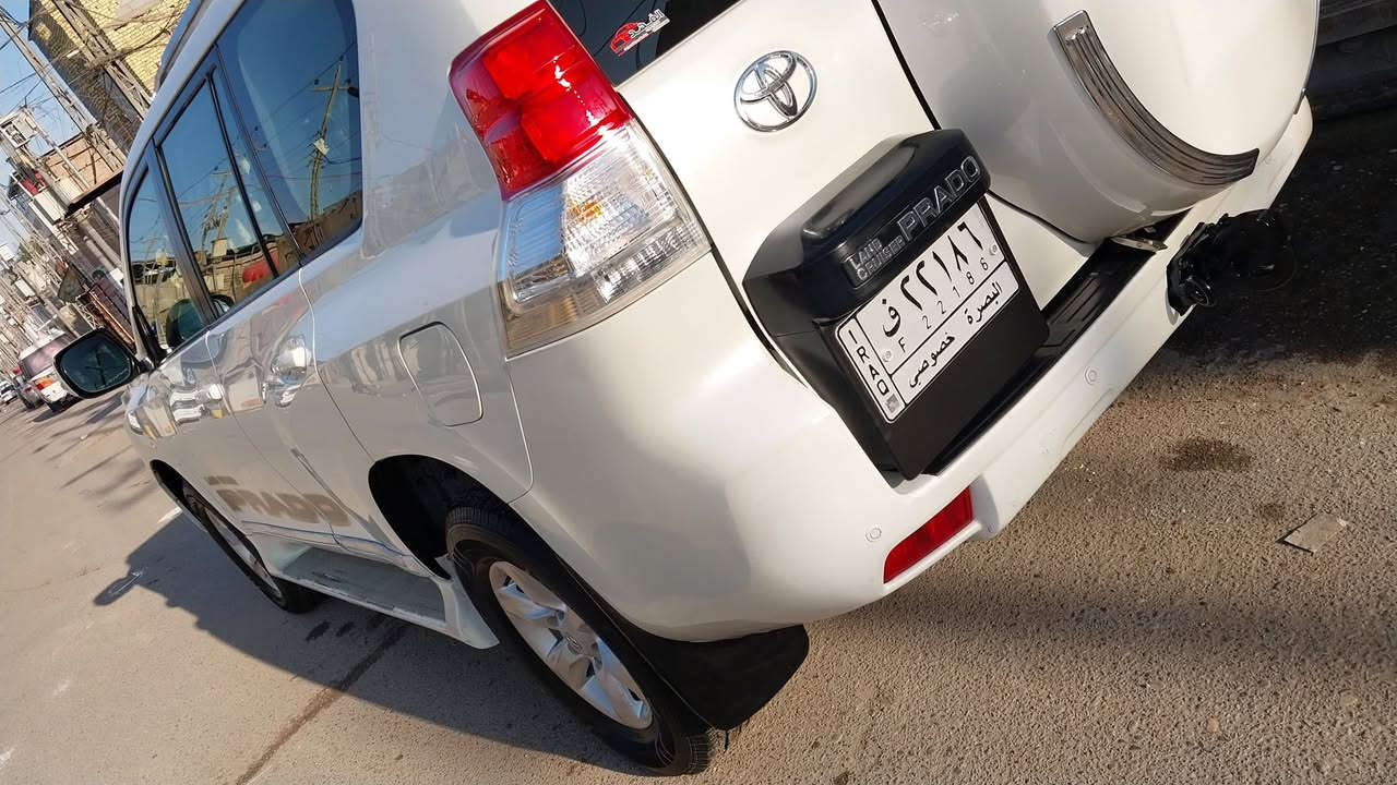 السلام عليكم برادو مديل 2012 سياره رقمها بصره باسمي سياره مكفوله من كلشي وسياره كلش نظيفه  وشوفة عينكم بصور ومكان سياره بصره 4 سلندر السعر 260 ورقه للاتصال ***********
