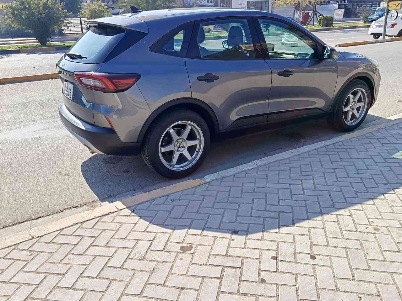 فورد سكيب موديل 2023   بغداد  تحويل ثاني يوم
سياره جديدة وجاهزه من كلشي خير من الله حادث جدا بسيط البنيد من فوك شواصي لغود كله مكفول ماشيه 25 الف فقط 
 وسعر جدا مناسب حجم السياره توسان وسبورتج عاليه والسعر مال اكسنت  بالعافية على يأخذها
صور الحادث منشوره السعر 119 $ 
 *********** وات ساب  مكان السياره الكراده
المواصفات
رادارات
شاشة كامره
هاندبريك بصمة 
تبريد قطعتين
صندوق يفتح بالقدم 
لايتات زنون عالي و ناصي 
لد نهاري 
محرك اقتصادي 1500 تيربو 
رادار تصادم امامي و خلفي 
حساسات 
خاصية تحديد المسار و السرعة 
مرايات رادار
تبريد مركزي
كير ماوس
بعد مواصفات
