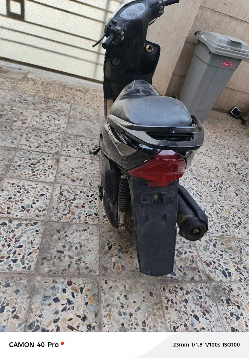 سلام عليكم دراجه للبيع مكان سبع البور الضباط دراجه كل شيء ماعوزها السعر 350        ***********
