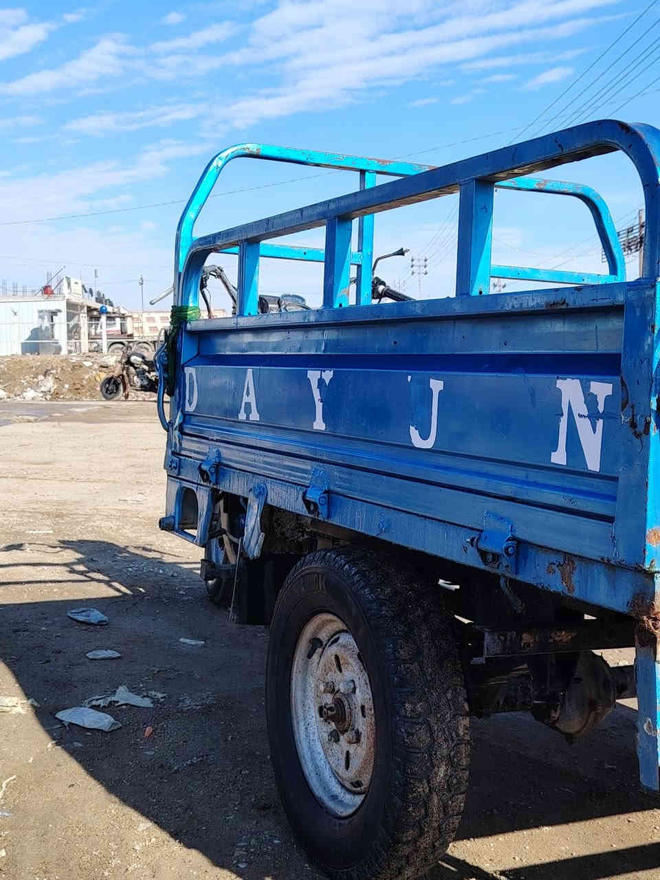 السلام عليكم
ستوتة للبيع نضيفة وخير من اللة 
البكان حي الحكيم للتصال #***********
