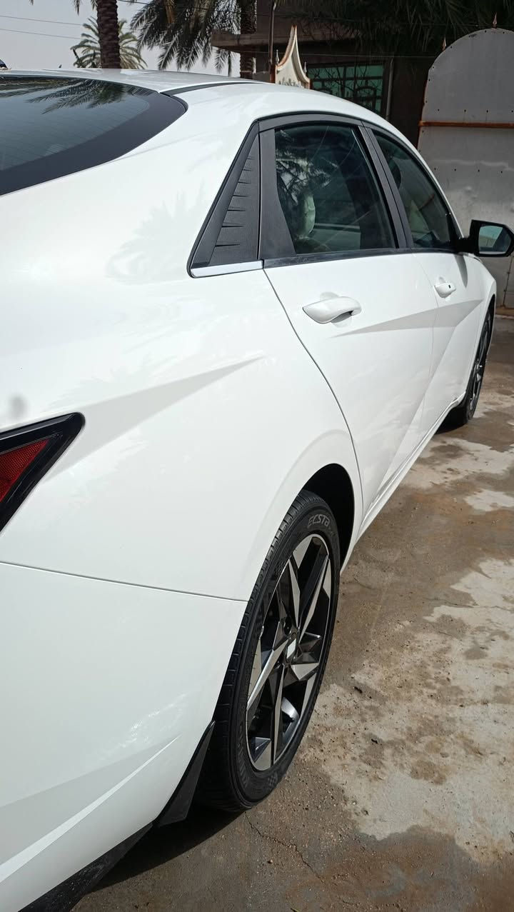 النترا.    ٢٠٢٣   خليجي كوري.  

كفاله عامه بدون صبغ تبديل بدون بارد بدون شخوط بدون رصعات بدون  اي ملاحضه ماشيه ٢٤ الف 

محرك 2000.  مرقم  بابل ام الضمان 

    

المواصفات فوووول      .     

شاشه ديجتال 

بصمه   

تشغيل عن بعد              

جنطه ذكيه كهربائية            

فتحه سقف                   

محرك 2000.                              

حساس لايت 

حساس خلفي بلادي 

حساس أمامي بلادي 

تبريد قطعتين

كاميرا خلفيه بلادي 

جي بي اس

نضام تشغيل الكاميرات 

شاشه  كبيره اصلي ابل كار بلي 

نضام ترحيب مري شفط

نضام مود درايف إيكو وسبورت و عادي

تحكم ستيرن

5 ويل كب كروم حجم 17

لد امامي نهاري

 شباك نيكل

مانع انزلاق

مانع انحدار 

لايت عدسات زنون 

ايرباكات

جهاز موازنه ABS

گير At

وبعد بيها هواي مواصفات 
مكاني بابل سدة الهندة / المهناوية 

للاستفسار الاتصال 
***********
***********
