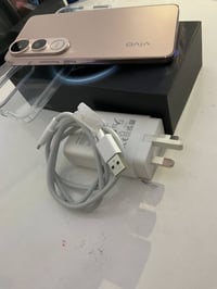 vivo v50 lite 5g الجهاز جديد مشحون مره وحده بعده ب الوكاله بعده بلزكه ...