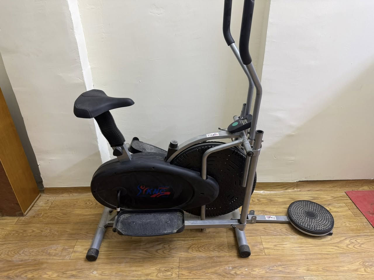 السلام عليكم مجموعة من الغراض بأسعار مناسبة جداً التواصل خاص او واتساب ***********
