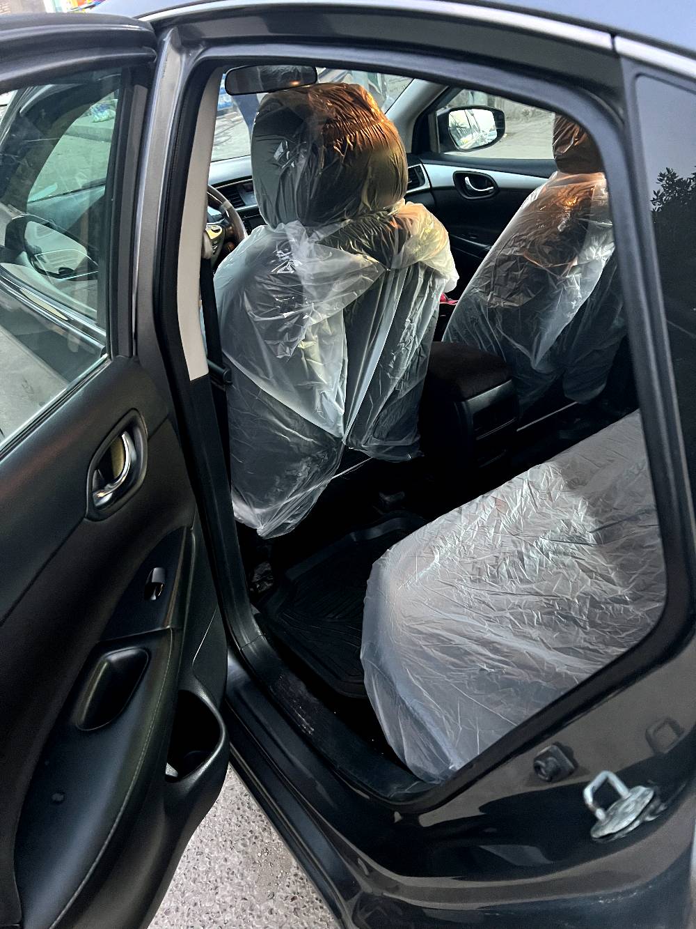 السلام عليكم 
نيسان سينترا 2018  (وارد أمريكي)🇺🇸 
مواصفات SV
مثبت سرعه 
نظام قياده ECO + SPORT 
تحكم ستيرن جهتين 
رادار امامي 
محرك 1.8 المرغوب شرط  مكفول + الكير 
كامره  بلاديه 
ماشيه  94 الف ميل  
رقم  بابل انكليزي  با أسمي 
السعر 110  و بيها مجال 
ضرر امريكا خلفي   ٣ قطع صبغ 
مكان السياره  النجف الاشرف 
للاستفسار(  ***********  )