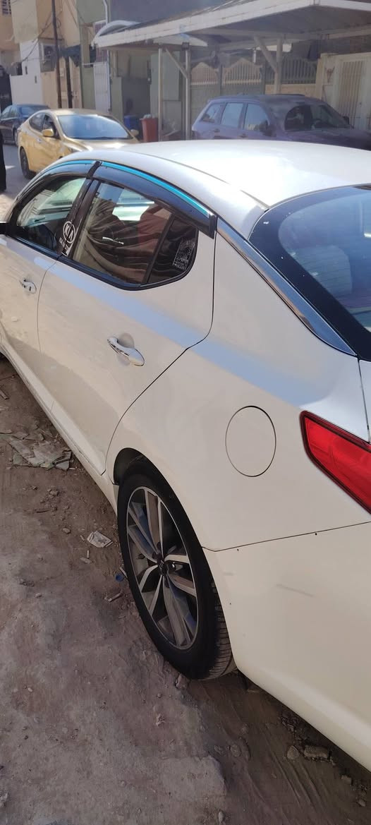 السلام عليكم.. كيا أوبتما  موديل 2011 خليجي فول مواصفات عدا الفتحه محرك 2000مكفوله من التبديل +كير كفاله وضع الشركه كفاله عامه من الصبغ والبارد  تبريد قطعتين    السعر 122 بيها مجال رقم أربيل العنوان الديوانيه    ***********
