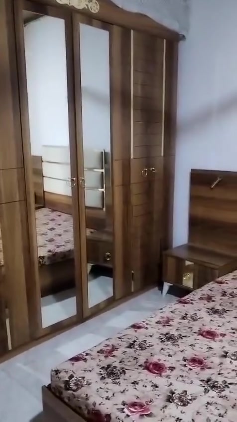 طخم تركي. ٦. قطعه نظافه ٩٩٪ سعر ٤٠٠ الف عنوان سيميل مسيريك قرب صيدليه بيلا ب فرع *********** ***********
