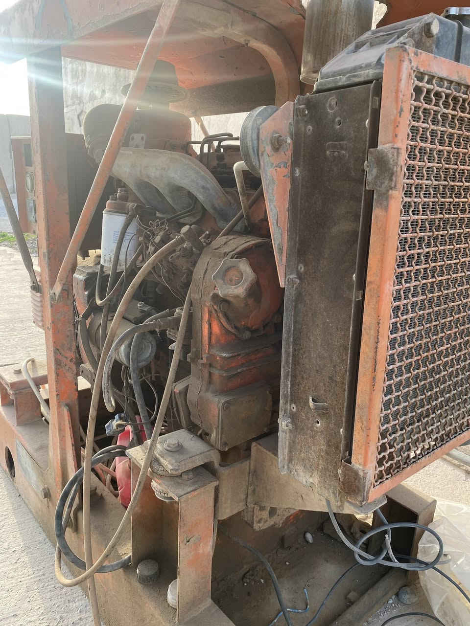 السلام عليكم
مولد للبيع IVECO ستندر كامل
⚡ 25 كيفي مضمون
🔧 3 بستم – 3 سلندر
🏭 محرك فيات / إيفيكو إيطالي أصلي
🛠️ المولد كامل (محرك + دينمو)
💪 يتحمل شغل ثقيل ودوام طويل
السعر 25 وبي مجال بسيط 
استفسار على ***********
