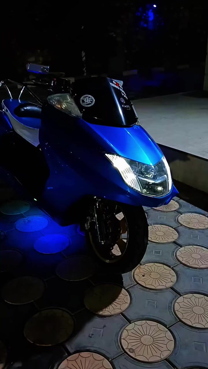 السلام عليكم الحلال للبيع🪬💙 ماكسام جاهزه من كلشي مكفوله من كلشي ومزوده🥰
1 لايت عدسه مع منضومه زينون عالي ناصي شرط نهار 
2ويل ذهبي مع تخم تاير ياباني اصلي 
3كب هوزن نيكل 
4صينيه امامي رياضي 
5فچ رياضي بستمين نيكل 
6تزويد لغود 
7تزويد سماعات 
8ستيرن رياضي مع تحكمات نيكل مري رياضي 
9سبايدر رياضي+اشاير لد خلفي+اناره خلفيه متحركه عل ريموت+مسجل مع سماعات دمام+كاعيات نيكل 
10اخوان دراجه جاهزه من كلشي شرط الف مذب عليها مكان نجف السعر خاص ***********هاذه رقمي بي واتساب
