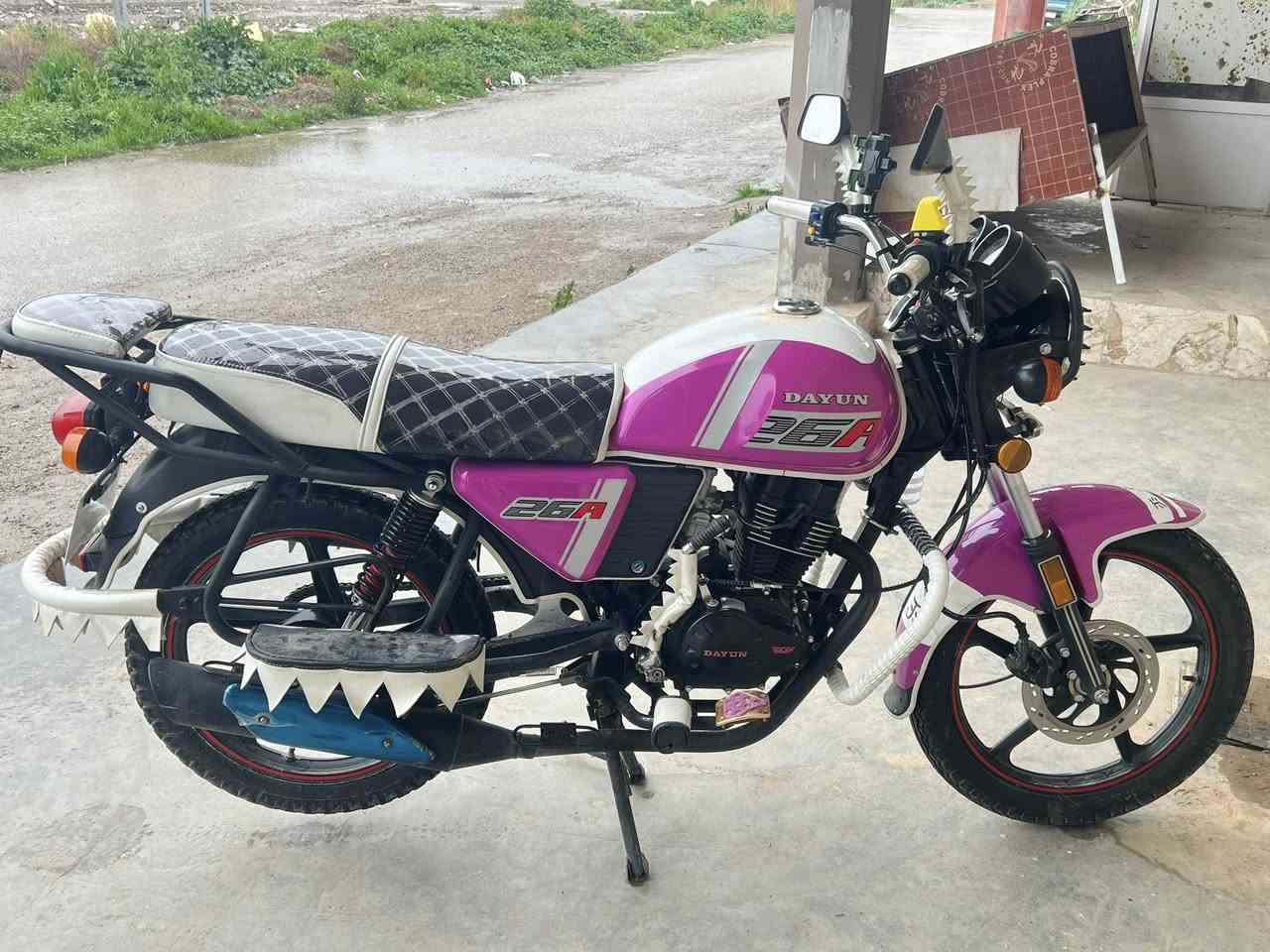 دايوان 23
اوراق سحب 
لون مميز 🩷
نضافة 100‎%‎
دوشمة كاملة
لايت زنون كامل 
دبل اشارة
جهاز تشغيل عن بعد 
مكينة 150 ناعمة خير من الله 
دراجة احلى من الصور مكفولة كفالة عامة
السعر 1225 بي مجال 
مكاني ديالى شهربان 
***********
