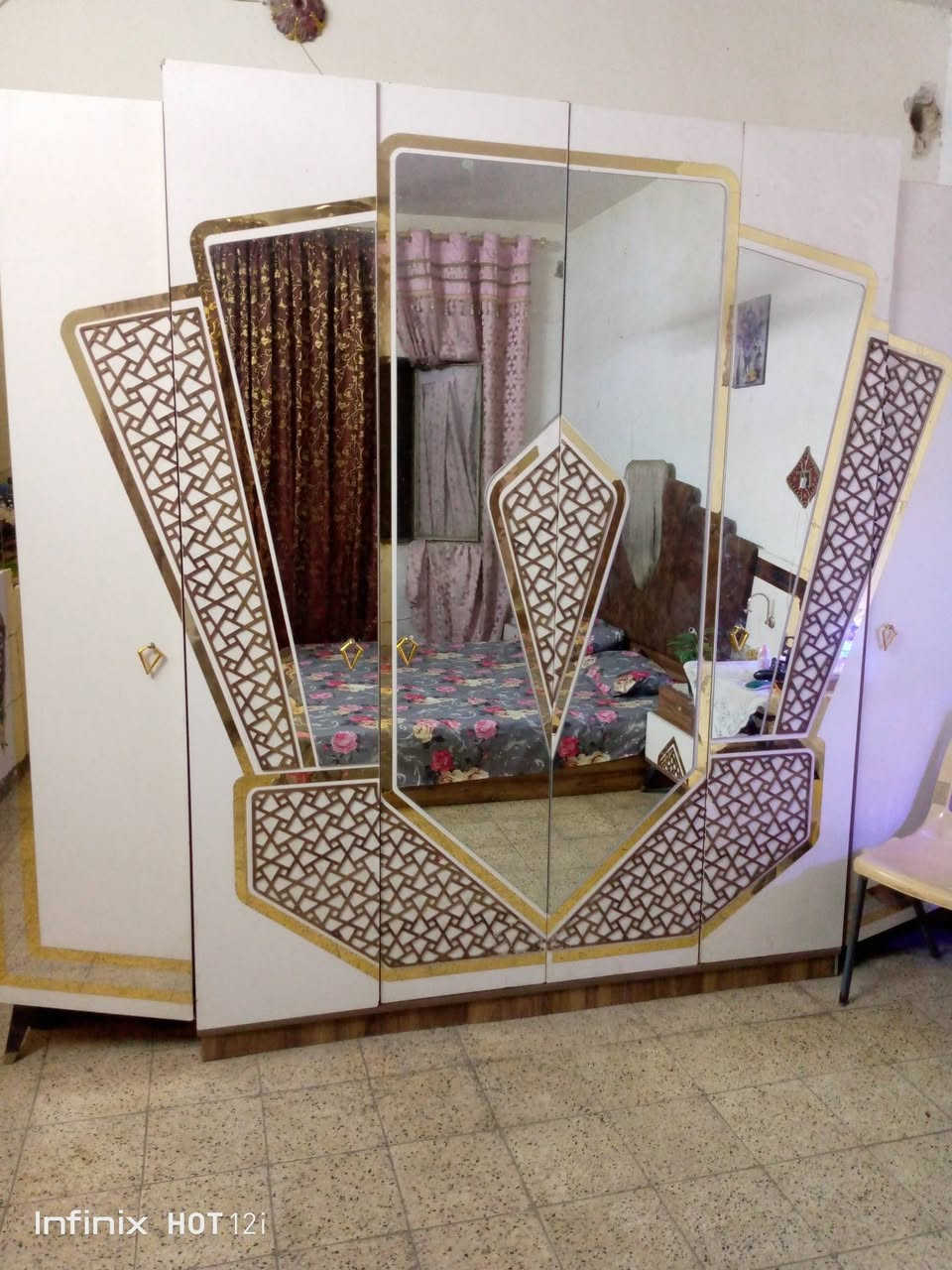 السلام عليكم
غرفة تركي للبيع مكاني بغداد الشعب 
السعر 400 الف حتا ما اتعبك


**إذا كنت صاحب هذا الإعلان وتريد حذفه لأي سبب، رجاءا أرسل رسالة إلى الدعم الفني**