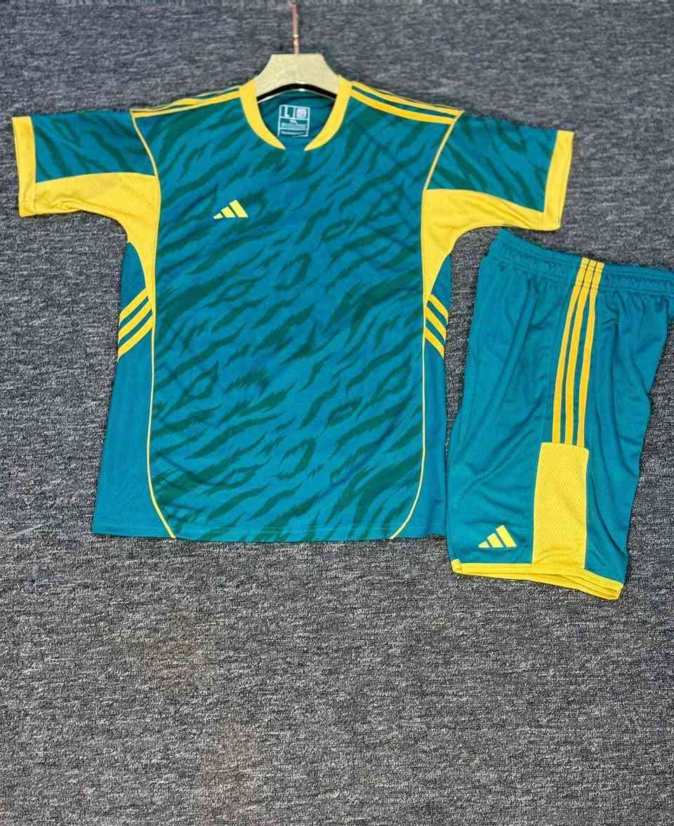 بسم الله الرحمن الرحيم 

دريس وشورت اصلي 

قماش مثقب خلية النحل 

سعر الدرزن 96الف 

طباعه الرقم ظهر وصدر وشورت الفين دينار 

شعار الف دينار 

الاسم الفين دينار 

قياس /ML/XL/XXL

يوجد توصيل لجميع المحافظات 

للاستفسار خاص او على ***********واتساب
